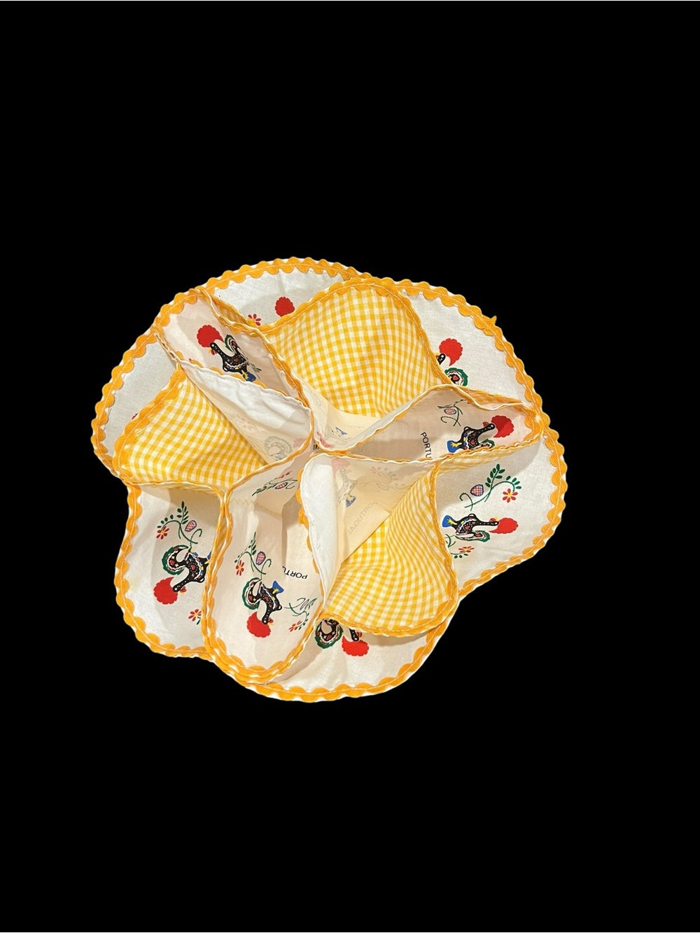 Vintage Portugal Roosters of Barcelos Fabric Bun Roll Biscuit Server Holds 12